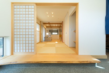 高砂建設玄関の施工例